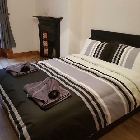 Rozina Apartment Paisley Ngoại thất bức ảnh
